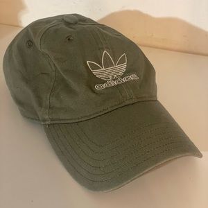Adida’s hat